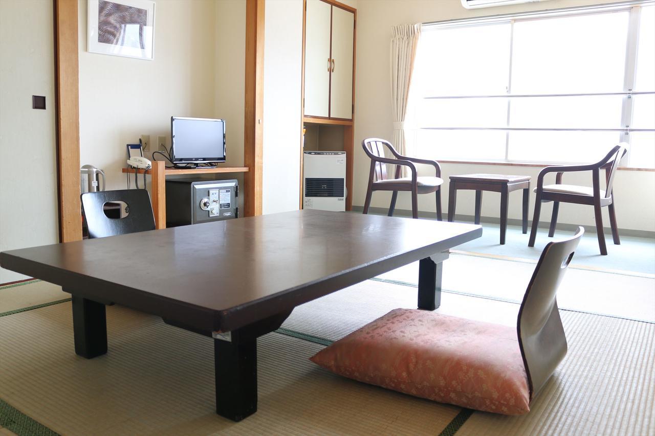 Hotel Sankeien Sapporo Buitenkant foto